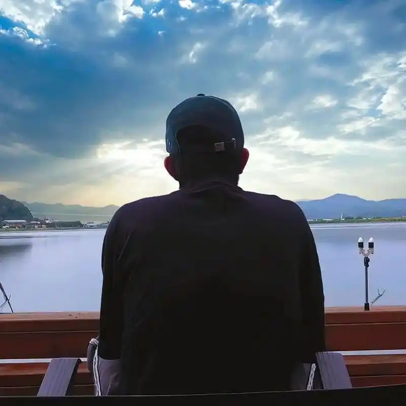 大叔的头像-江博客